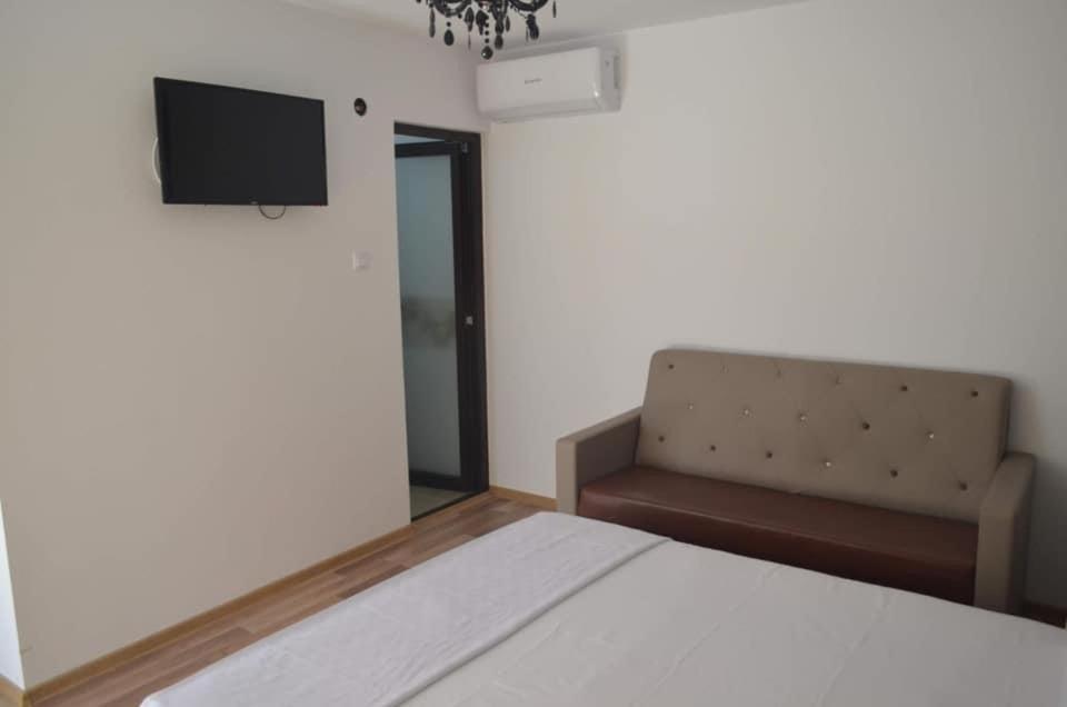 Pensiunea Savas Costineşti Exterior foto