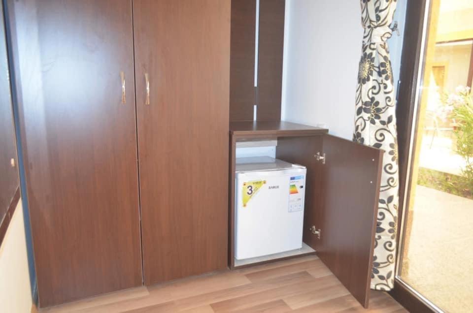 Pensiunea Savas Costineşti Exterior foto