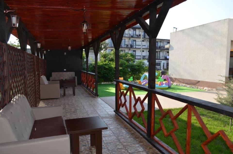 Pensiunea Savas Costineşti Exterior foto